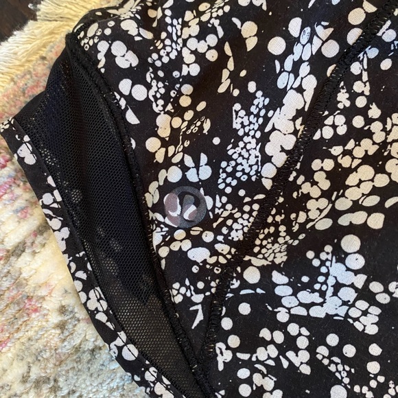 Polka dotted hotty hot shorts - Picture 3 of 4